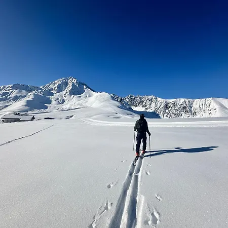 Bergblick Rundum By Base&beyond 지를